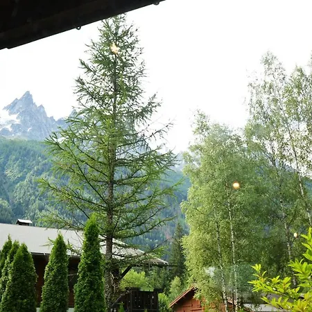 Champraz - Free Parking *