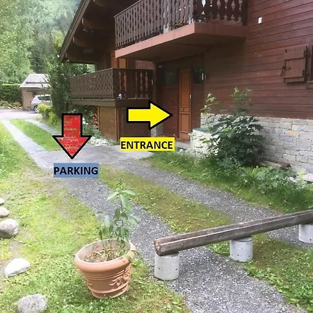 Champraz - Free Parking *