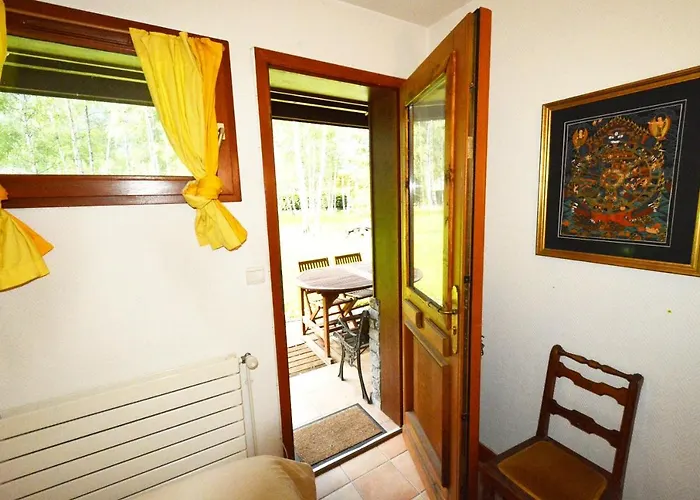 Champraz - Free Parking *