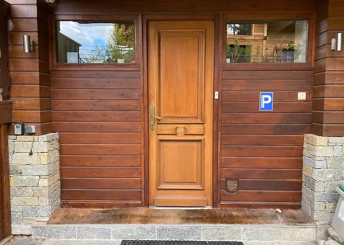 Champraz - Free Parking Chalet Chamonix